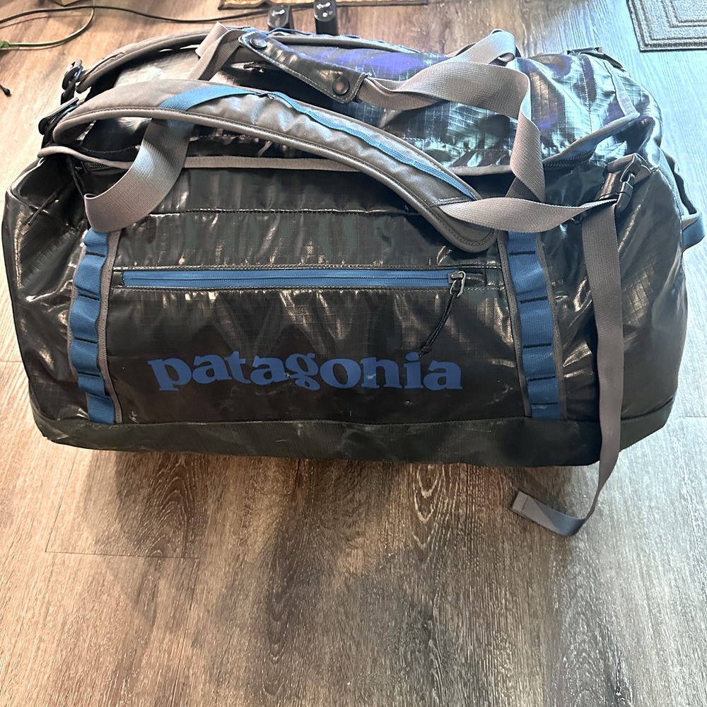 Patagonia Black Hole Duffel 60L Forge Grey Large Luggage Travel Backpack